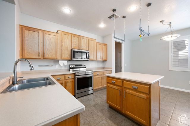 2518 N EXPEDITION DR, Washington, UT 84780