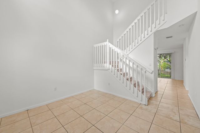 304 N Palm Villas Way, Palm Springs, FL 33461