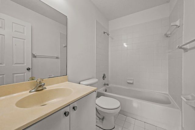 304 N Palm Villas Way, Palm Springs, FL 33461