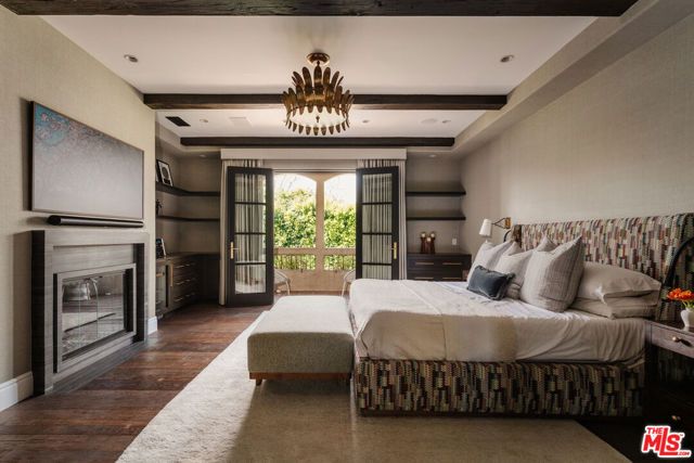 11432 Aqua Vista Street, Studio City (los Angeles), CA 91604