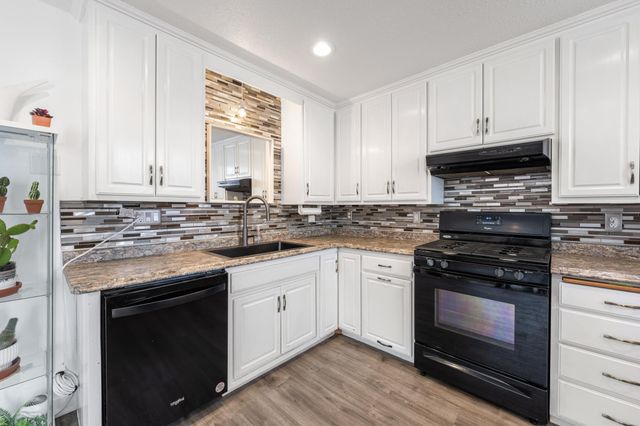 651 Watson Avenue, Saint Paul, MN 55102