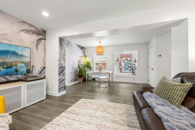 651 Watson Avenue, Saint Paul, MN 55102