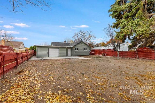 344 Fillmore St, Twin Falls, ID 83301