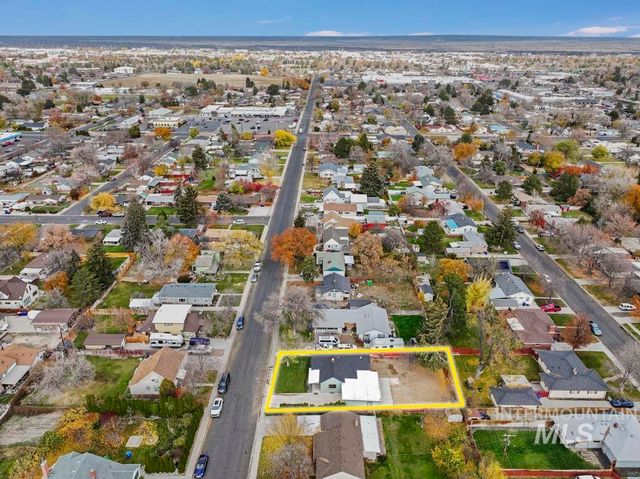 344 Fillmore St, Twin Falls, ID 83301