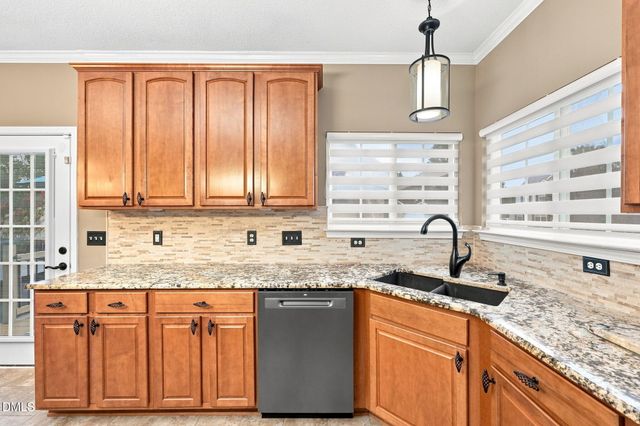 580 Pimlico Circle, Whitsett, NC 27377