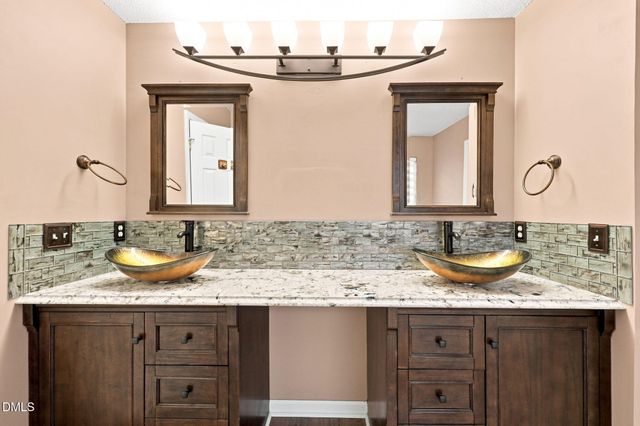 580 Pimlico Circle, Whitsett, NC 27377