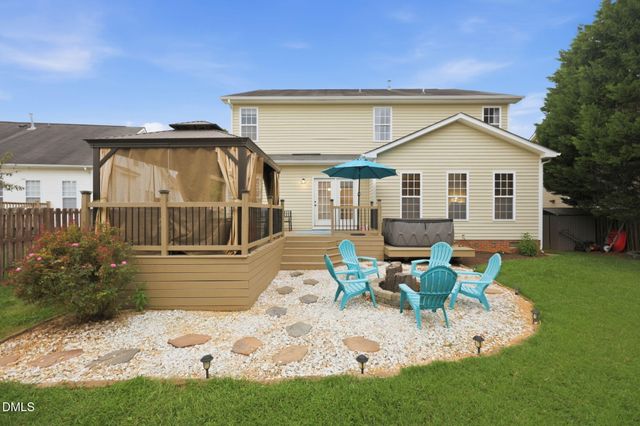 580 Pimlico Circle, Whitsett, NC 27377