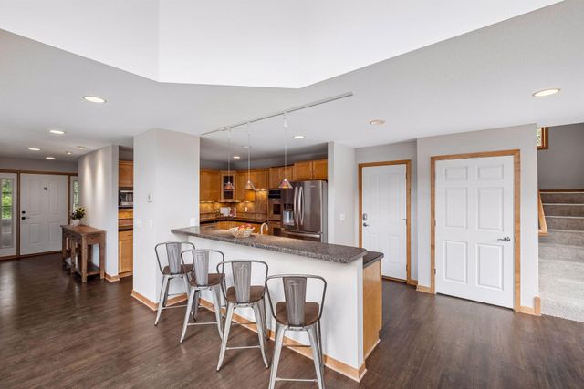 7153 Goodview Avenue S, Cottage Grove, MN 55016