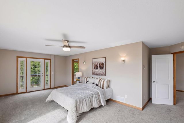 7153 Goodview Avenue S, Cottage Grove, MN 55016