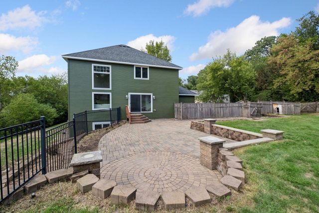 7153 Goodview Avenue S, Cottage Grove, MN 55016