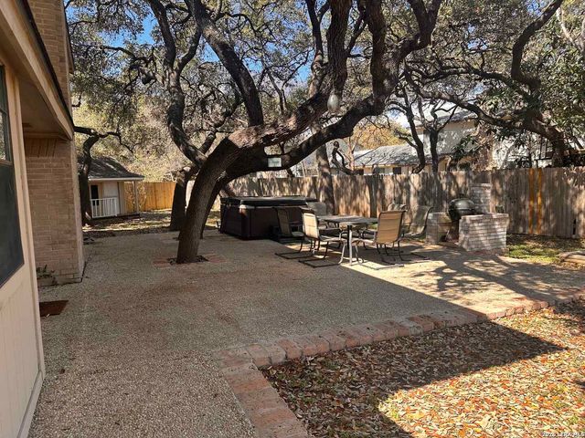 2910 Bee Cave, San Antonio, TX 78231