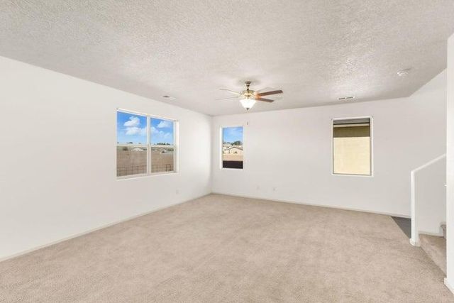 19 Hermanos Loop, Los Lunas, NM 87031