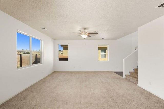 19 Hermanos Loop, Los Lunas, NM 87031