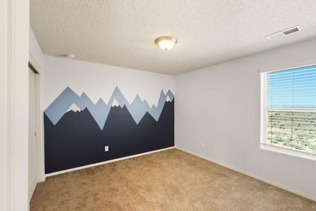 19 Hermanos Loop, Los Lunas, NM 87031