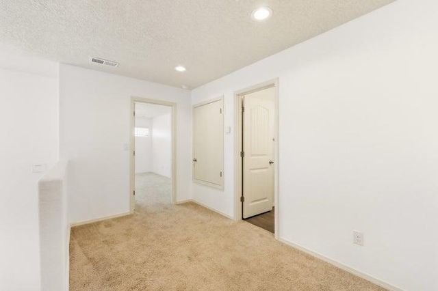 19 Hermanos Loop, Los Lunas, NM 87031