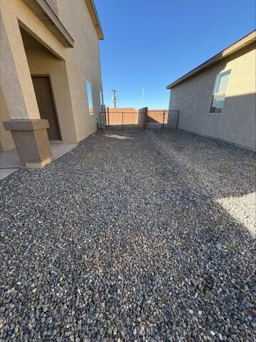 19 Hermanos Loop, Los Lunas, NM 87031
