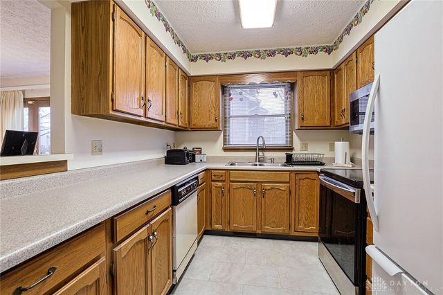 4822 Shannon Way, Middletown, OH 45042