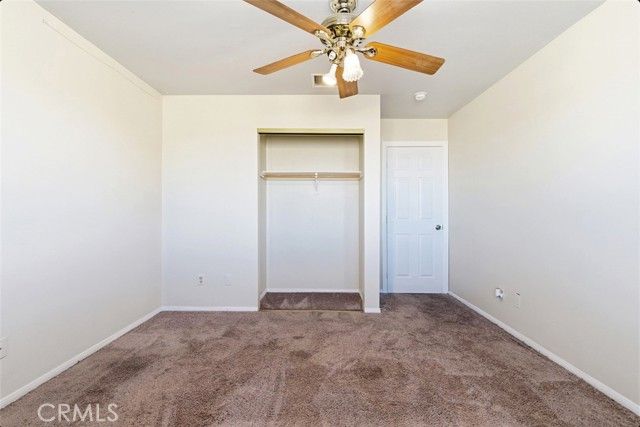 6895 Coyote Rd, Phelan, CA 92371