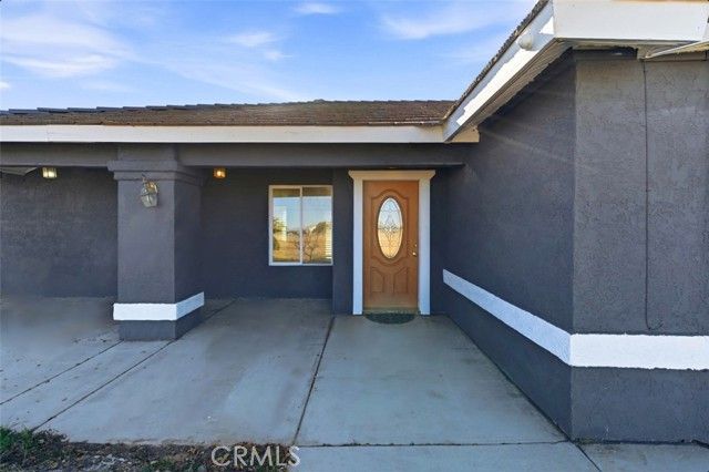 6895 Coyote Rd, Phelan, CA 92371