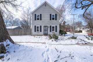 1101 Low Street, Bloomington, IL 61701