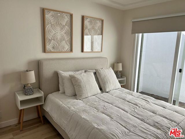 8757 Dorrington Avenue B, West Hollywood, CA 90048