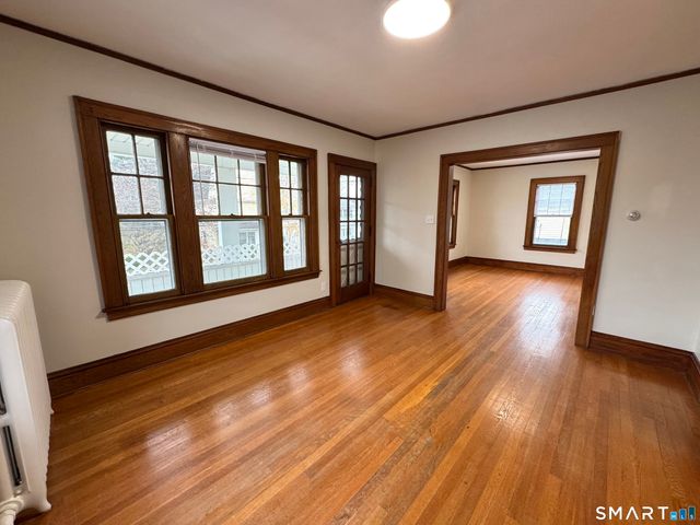 29 Nesbit Avenue 2nd FL, West Hartford, CT 06119