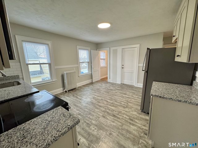 29 Nesbit Avenue 2nd FL, West Hartford, CT 06119