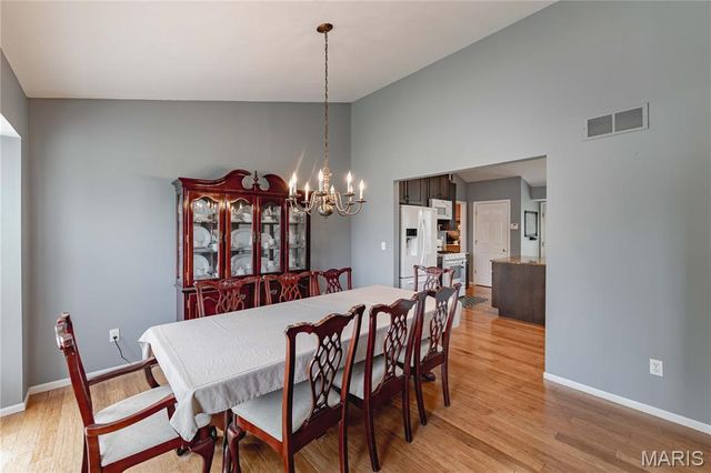 4870 Country Club Drive, High Ridge, MO 63049