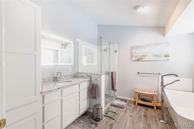 4870 Country Club Drive, High Ridge, MO 63049