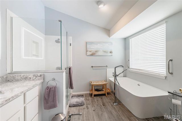 4870 Country Club Drive, High Ridge, MO 63049