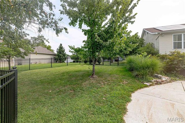 4870 Country Club Drive, High Ridge, MO 63049