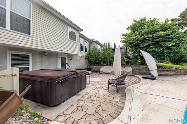 4870 Country Club Drive, High Ridge, MO 63049