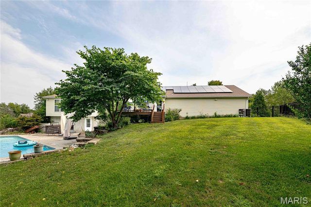 4870 Country Club Drive, High Ridge, MO 63049