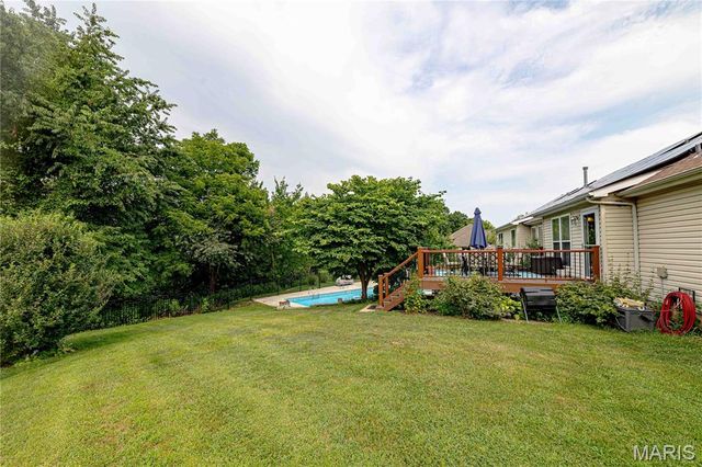 4870 Country Club Drive, High Ridge, MO 63049
