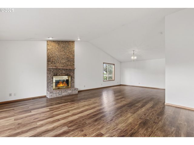 418 Nw 112TH St, Vancouver, WA 98685