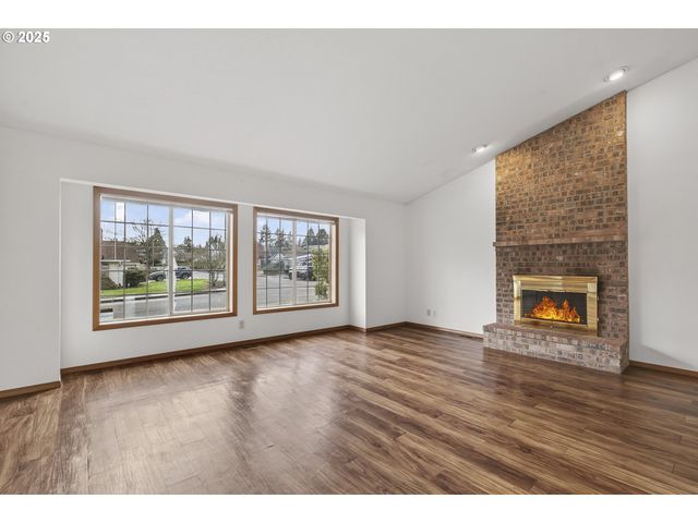 418 Nw 112TH St, Vancouver, WA 98685