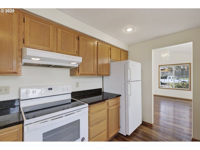 418 Nw 112TH St, Vancouver, WA 98685