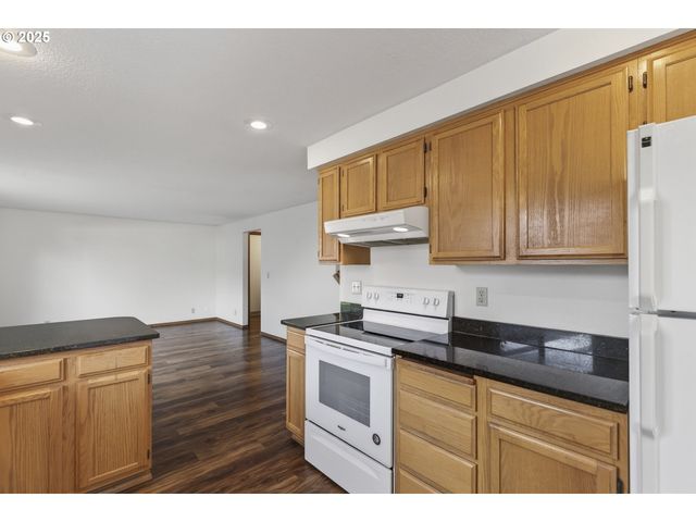 418 Nw 112TH St, Vancouver, WA 98685