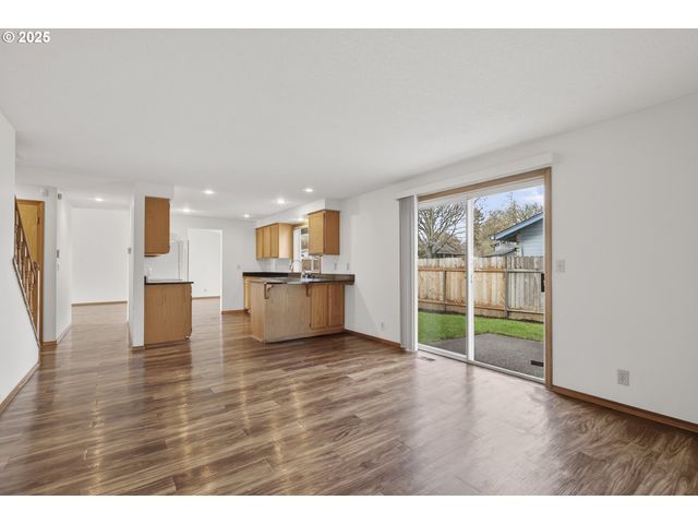 418 Nw 112TH St, Vancouver, WA 98685