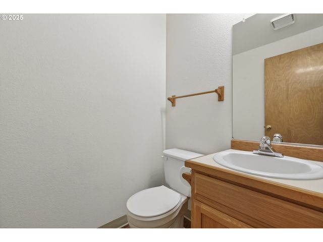 418 Nw 112TH St, Vancouver, WA 98685