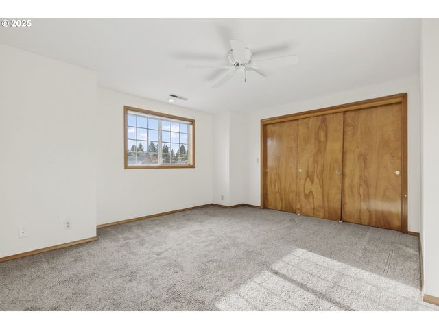 418 Nw 112TH St, Vancouver, WA 98685