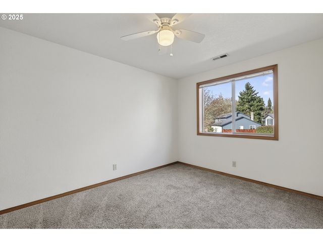 418 Nw 112TH St, Vancouver, WA 98685