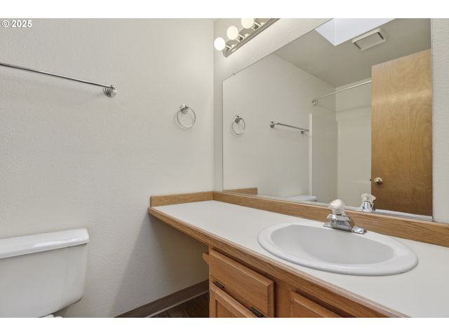 418 Nw 112TH St, Vancouver, WA 98685