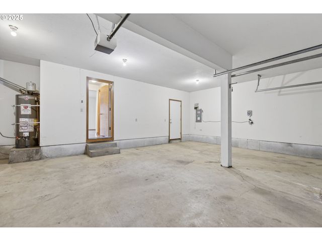 418 Nw 112TH St, Vancouver, WA 98685