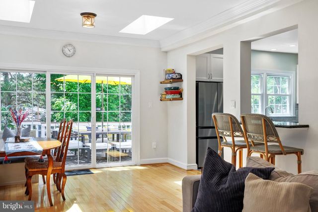 6732 CHURCHILL RD, Mclean, VA 22101