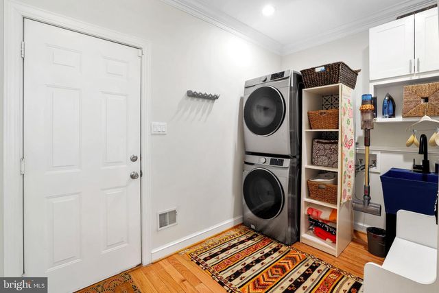 6732 CHURCHILL RD, Mclean, VA 22101