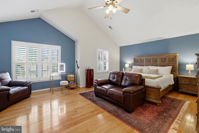 6732 CHURCHILL RD, Mclean, VA 22101