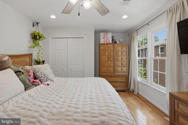 6732 CHURCHILL RD, Mclean, VA 22101