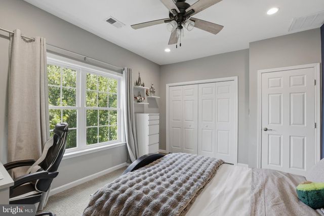 6732 CHURCHILL RD, Mclean, VA 22101