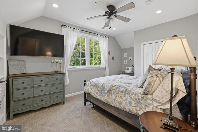 6732 CHURCHILL RD, Mclean, VA 22101
